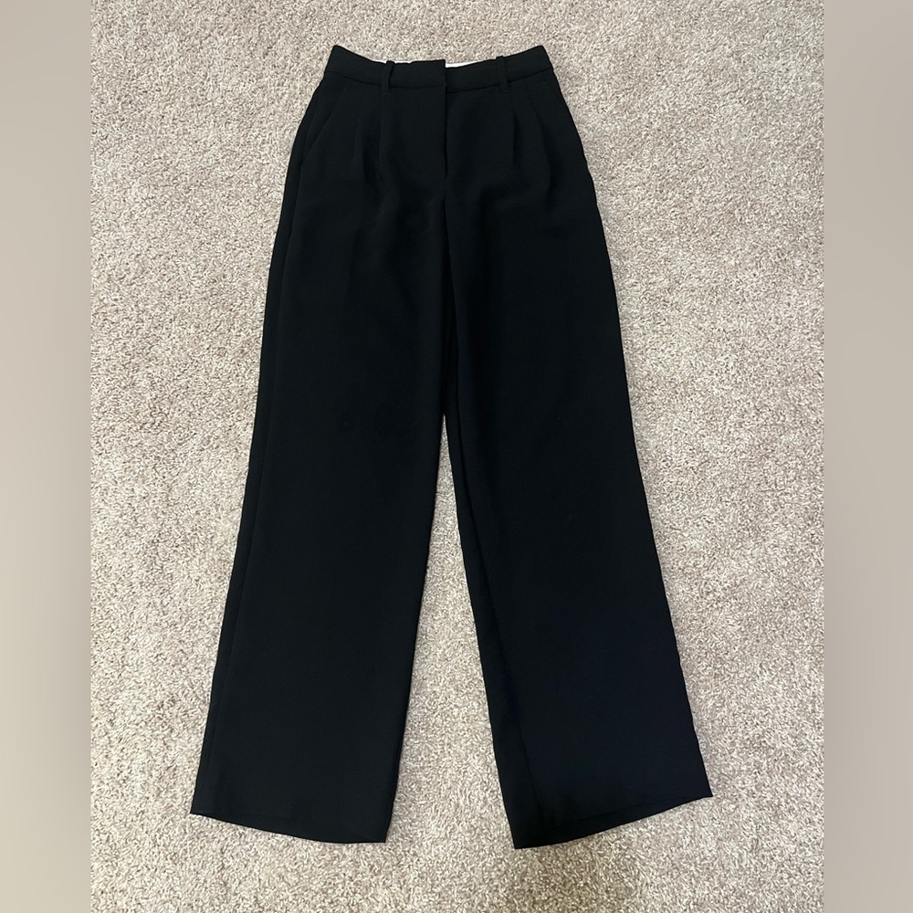 Aritzia Wilfred The Effortless Pant